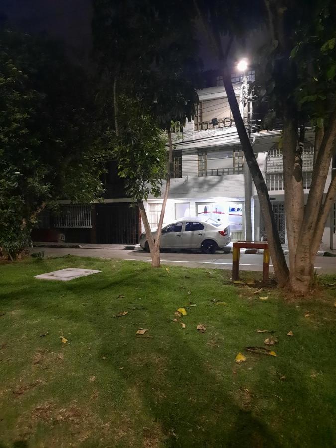 Aparta Hotel Victoria In 보고타 외부 사진